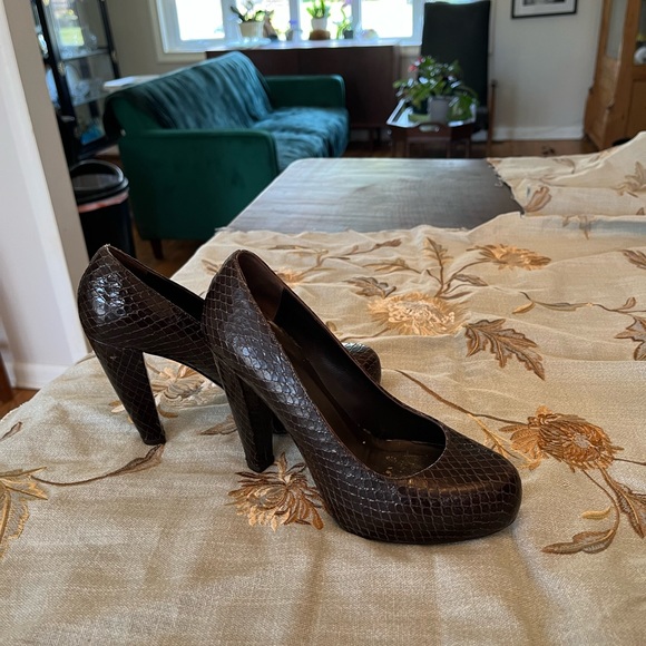 LOEFFLER RANDALL Made in Italy EDITH-W CHOCOLATE WHIPS Closed toe 6 1/2 B - Picture 4 of 6